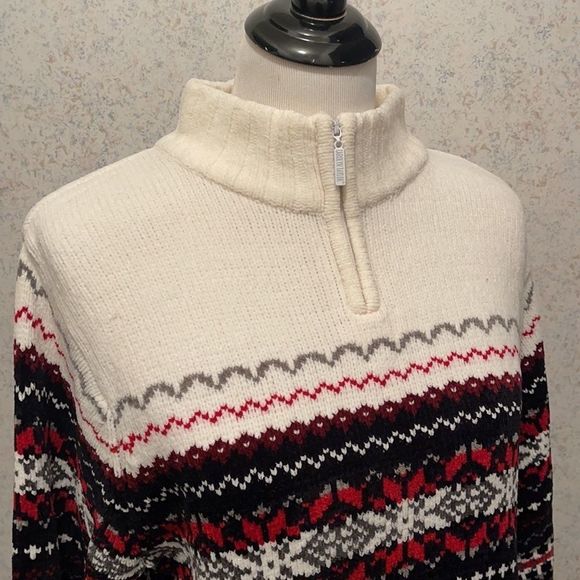 Holiday Christmas Sweater - Picture 3 of 9